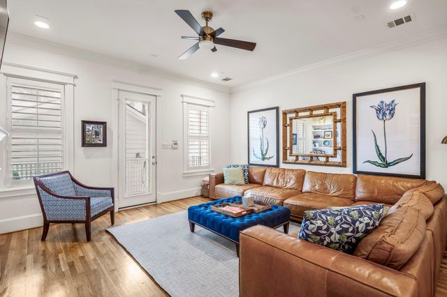 732 E 28th Street, Houston, TX 77009