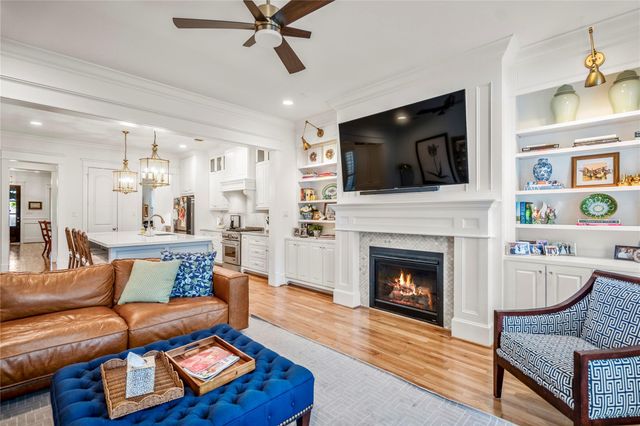 732 E 28th Street, Houston, TX 77009