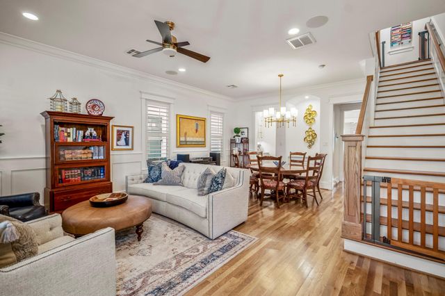 732 E 28th Street, Houston, TX 77009