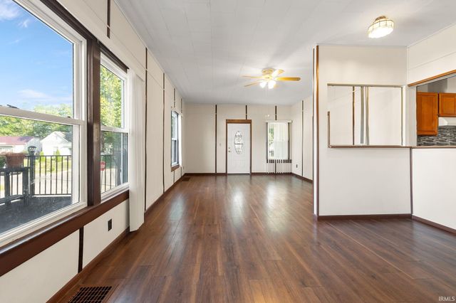 2001 George Street, Logansport, IN 46947