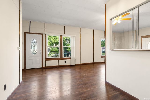 2001 George Street, Logansport, IN 46947