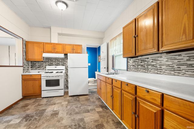 2001 George Street, Logansport, IN 46947