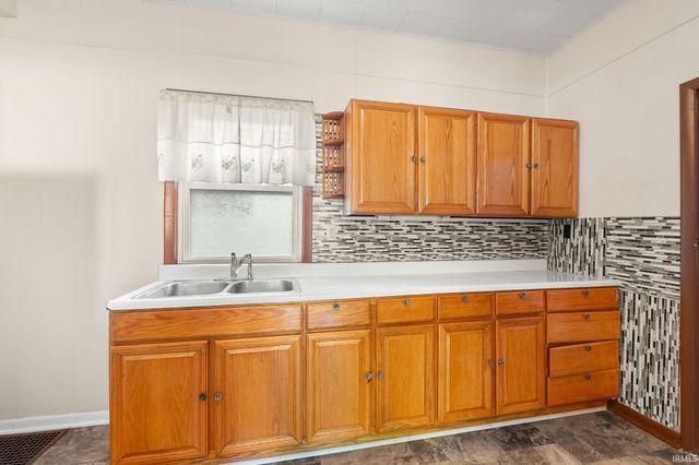 2001 George Street, Logansport, IN 46947