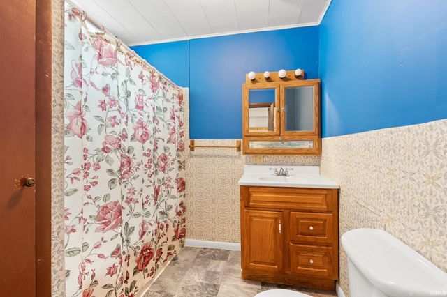 2001 George Street, Logansport, IN 46947