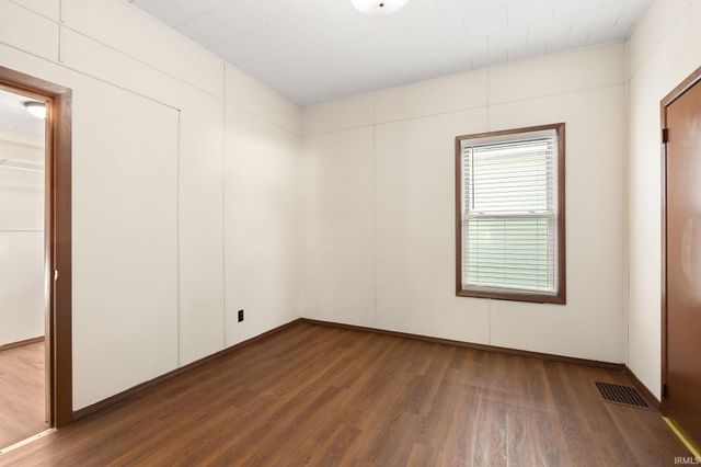 2001 George Street, Logansport, IN 46947