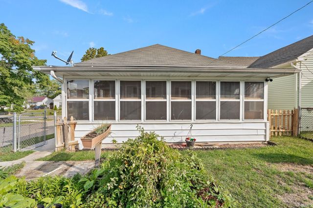 2001 George Street, Logansport, IN 46947