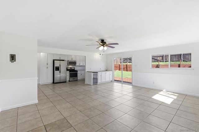 9241 Bloomdale St, Santee, CA 92071