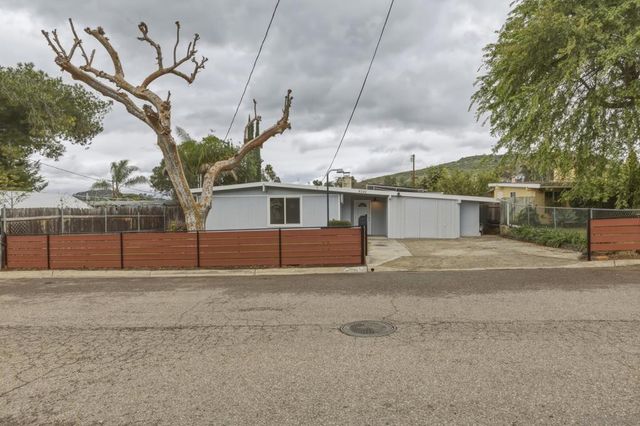 9241 Bloomdale St, Santee, CA 92071