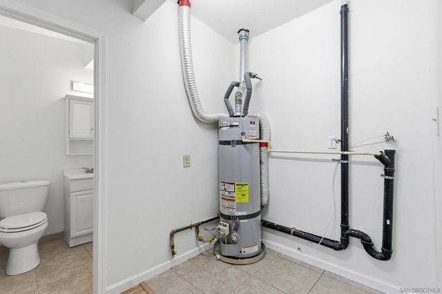 9241 Bloomdale St, Santee, CA 92071