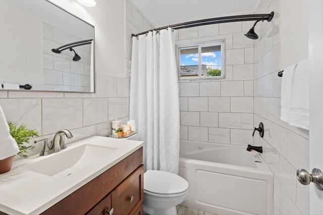 8237 Pillsbury Avenue S, Bloomington, MN 55420