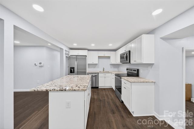 841 Mcarthur Avenue, Charlotte, NC 28206