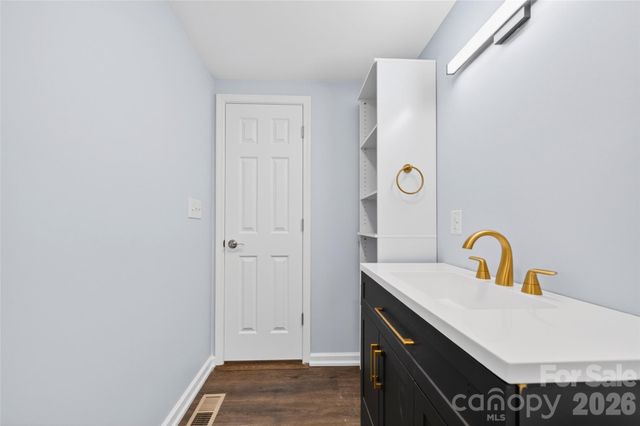 841 Mcarthur Avenue, Charlotte, NC 28206