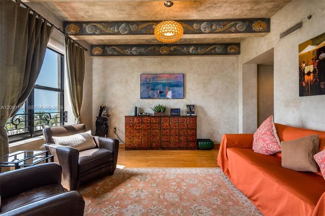 1330 Ocean Drive R5F, Miami Beach, FL 33139