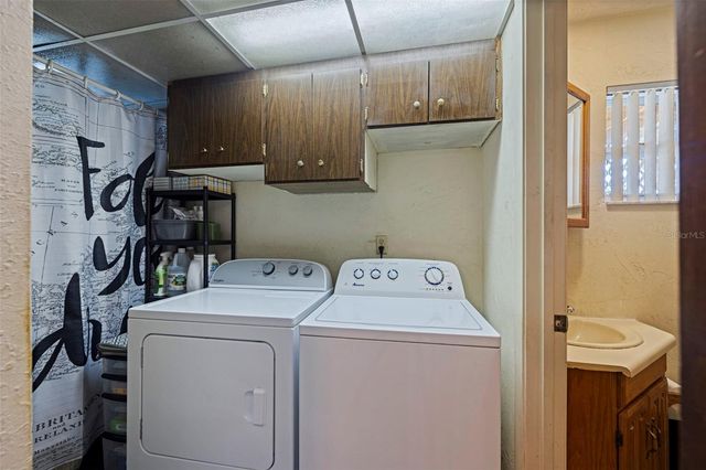 6121 58TH STREET N, St Petersburg, FL 33709