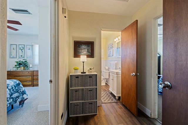 6121 58TH STREET N, St Petersburg, FL 33709