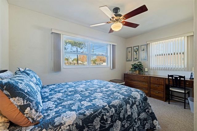 6121 58TH STREET N, St Petersburg, FL 33709