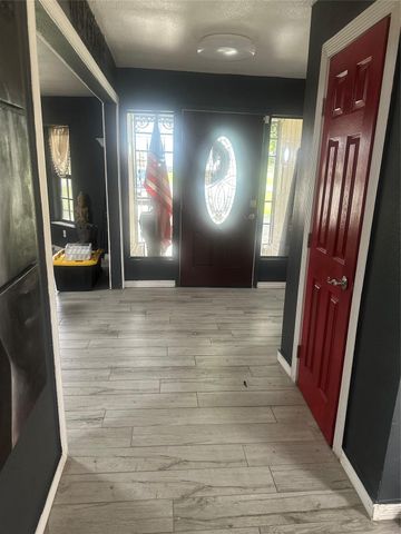 5001 Texas Ave, La Marque, TX 77568