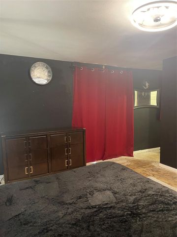 5001 Texas Ave, La Marque, TX 77568