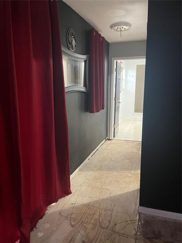 5001 Texas Ave, La Marque, TX 77568