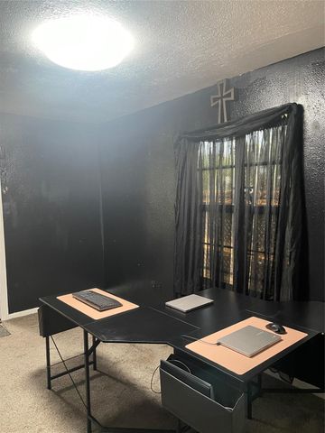 5001 Texas Ave, La Marque, TX 77568