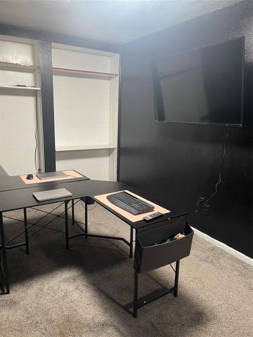 5001 Texas Ave, La Marque, TX 77568