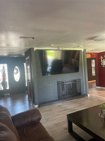 5001 Texas Ave, La Marque, TX 77568