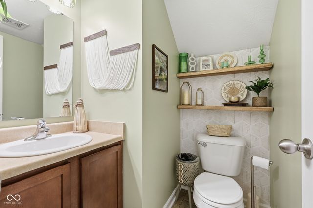 1446 Bluestem Drive, Greenwood, IN 46143