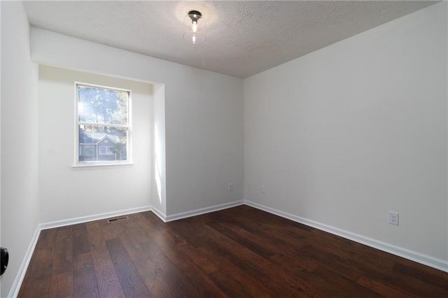 4530 Hickory Forest NW Drive, Acworth, GA 30102