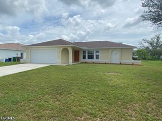 1318 NE 2nd ST, Cape Coral, FL 33909