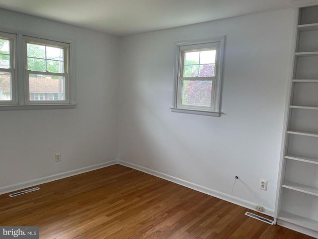 202 ALDERS DR, Wilmington, DE 19803