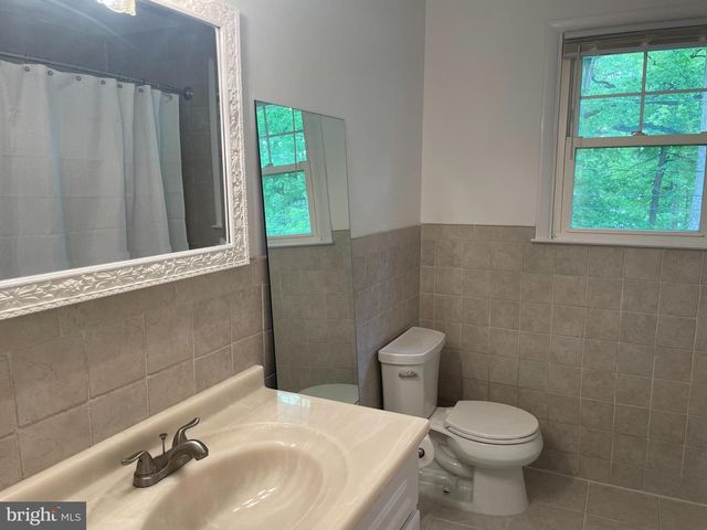 202 ALDERS DR, Wilmington, DE 19803