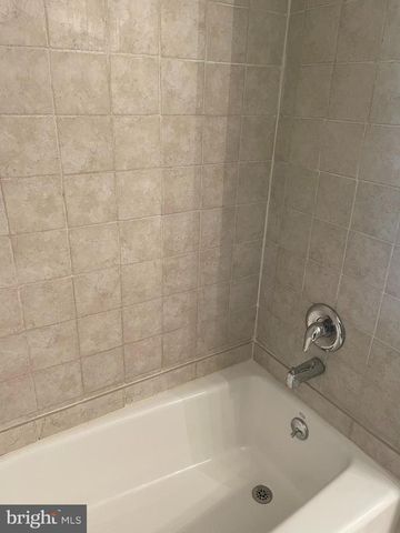 202 ALDERS DR, Wilmington, DE 19803