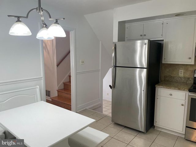 202 ALDERS DR, Wilmington, DE 19803