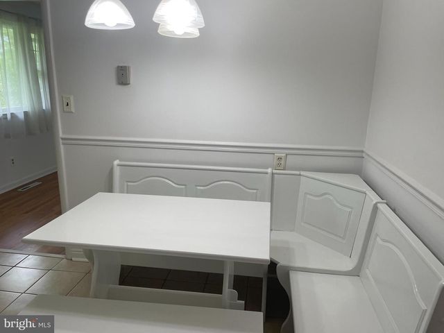 202 ALDERS DR, Wilmington, DE 19803