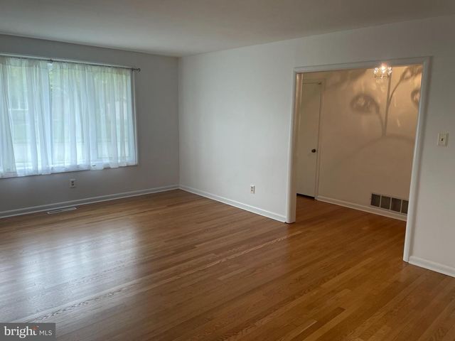 202 ALDERS DR, Wilmington, DE 19803
