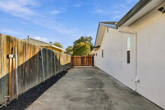 4109 Baptist Ct, North Highlands, CA 95660
