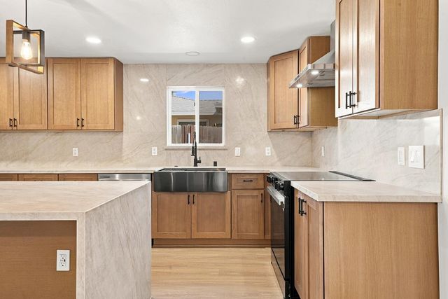 4109 Baptist Ct, North Highlands, CA 95660