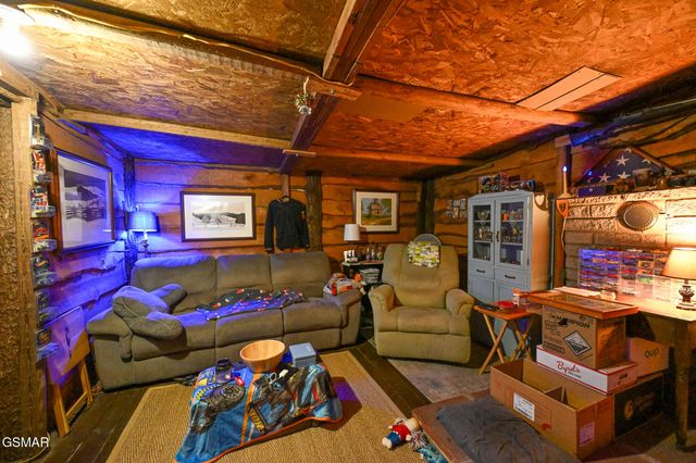 1941 Bluff Mountain Road, Sevierville, TN 37876