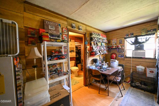 1941 Bluff Mountain Road, Sevierville, TN 37876