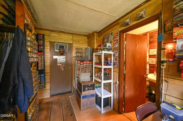 1941 Bluff Mountain Road, Sevierville, TN 37876