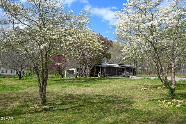 1941 Bluff Mountain Road, Sevierville, TN 37876