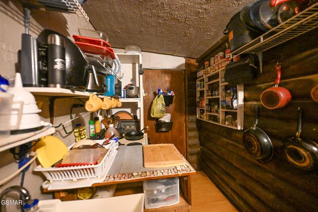 1941 Bluff Mountain Road, Sevierville, TN 37876