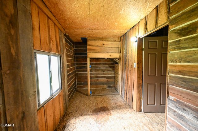 1941 Bluff Mountain Road, Sevierville, TN 37876