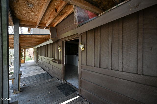 1941 Bluff Mountain Road, Sevierville, TN 37876