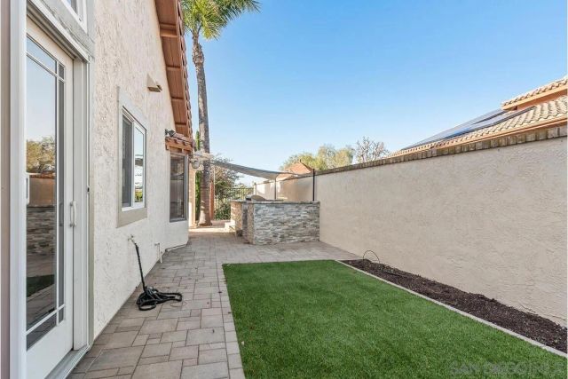 9160 Paseo Cresta, Santee, CA 92071