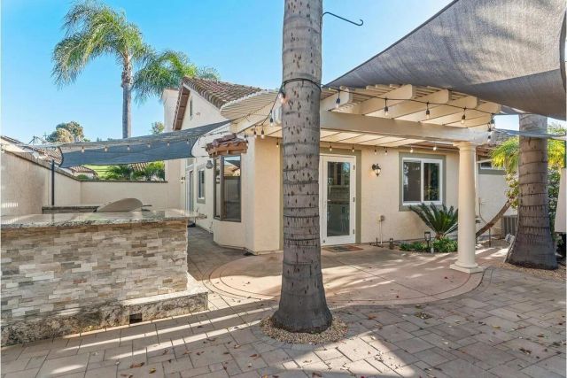 9160 Paseo Cresta, Santee, CA 92071