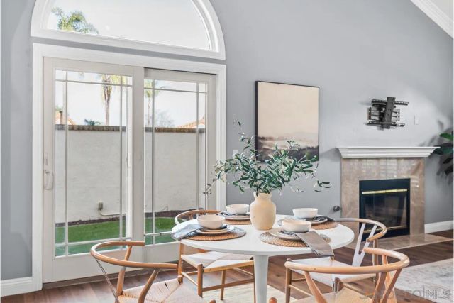 9160 Paseo Cresta, Santee, CA 92071