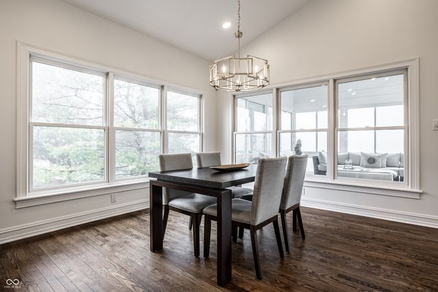 9889 Summerlakes Drive, Carmel, IN 46032