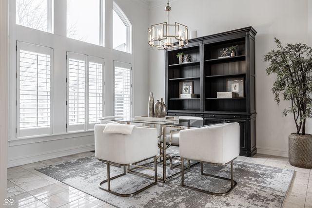 9889 Summerlakes Drive, Carmel, IN 46032