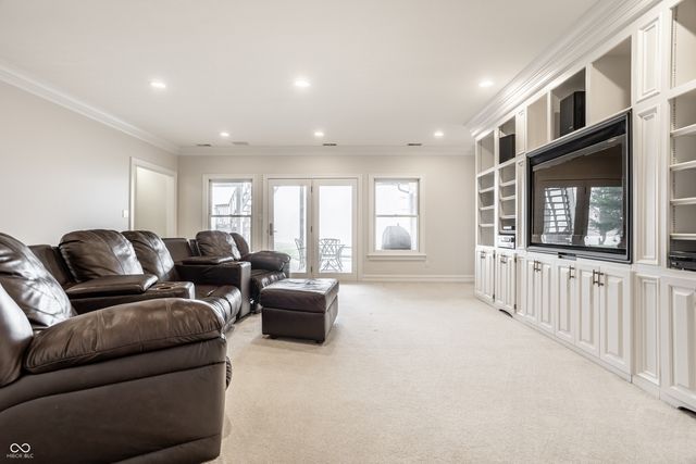 9889 Summerlakes Drive, Carmel, IN 46032